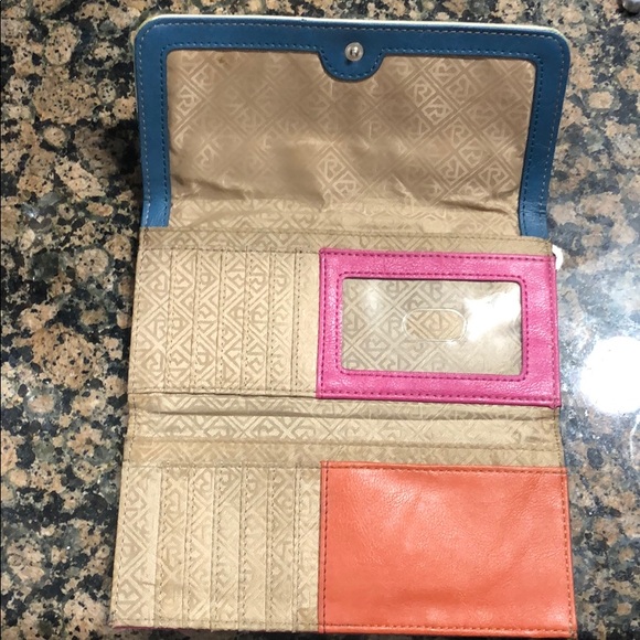 Relic woman’s wallet - Picture 2 of 3